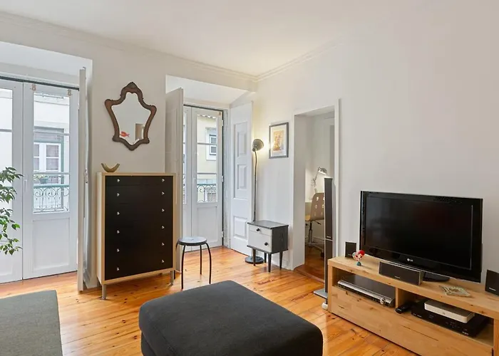 Stunning 1 Bedroom Near Alfama 公寓