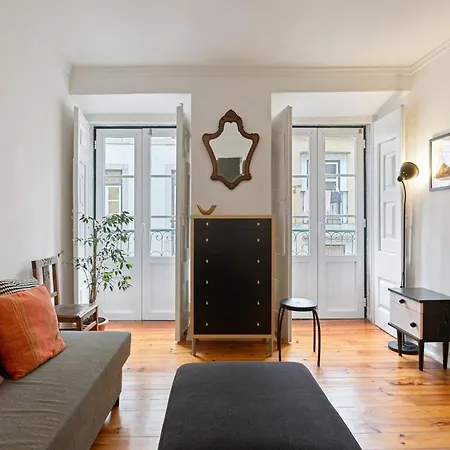 Stunning 1 Bedroom Near Alfama Apartmán